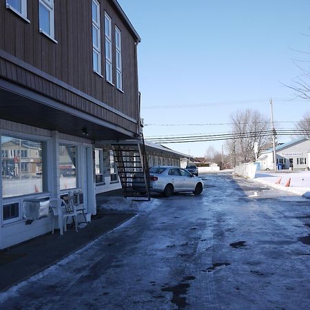 Motel Rive Du Lac Saint-Zotique Eksteriør billede