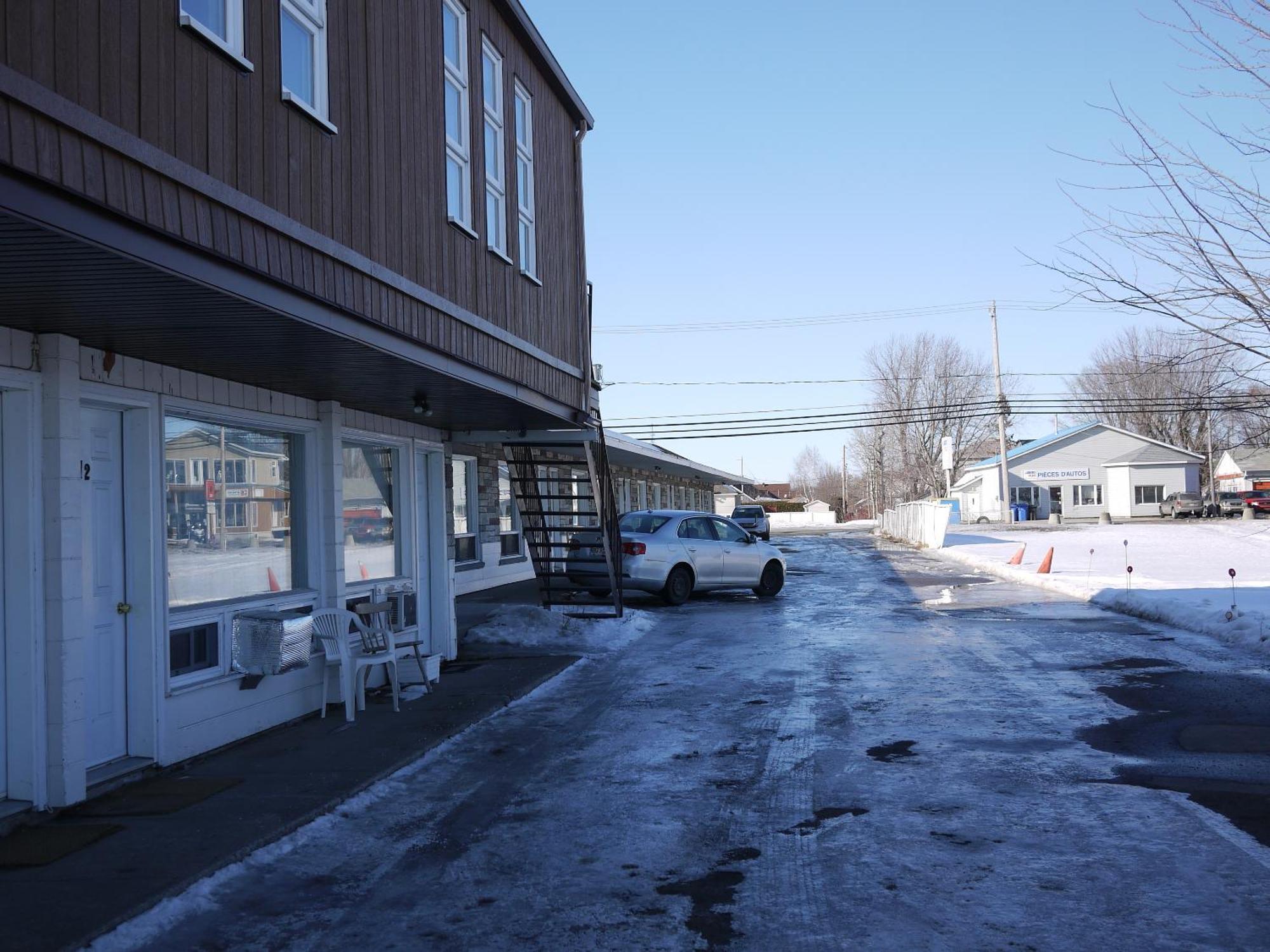 Motel Rive Du Lac Saint-Zotique Eksteriør billede