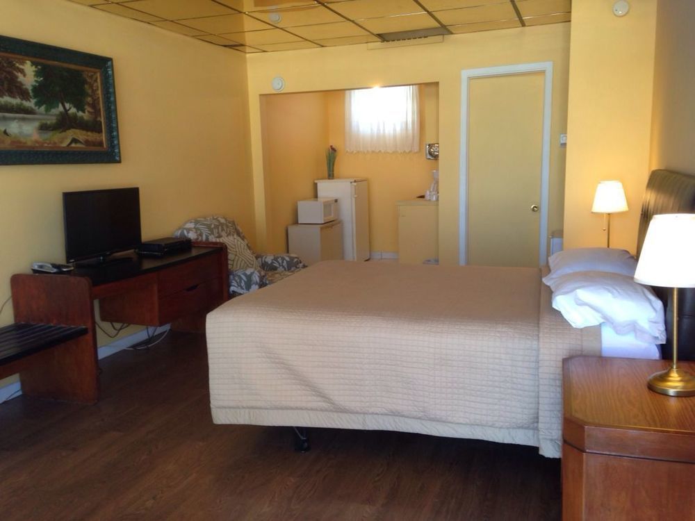 Motel Rive Du Lac Saint-Zotique Eksteriør billede